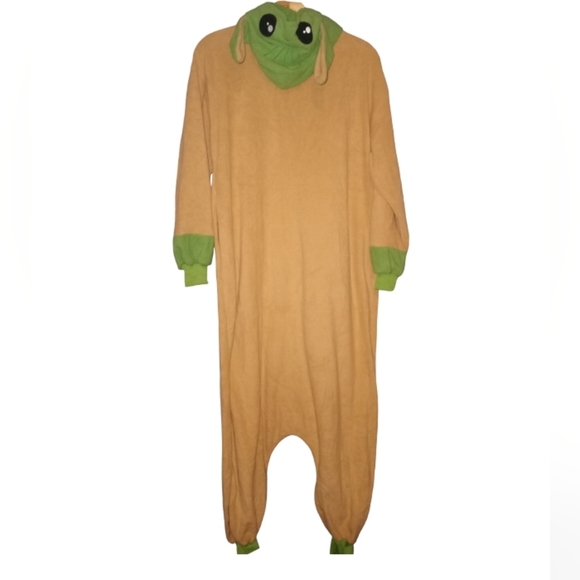 Star Wars Baby Yoda adult Onesie - Picture 8 of 11